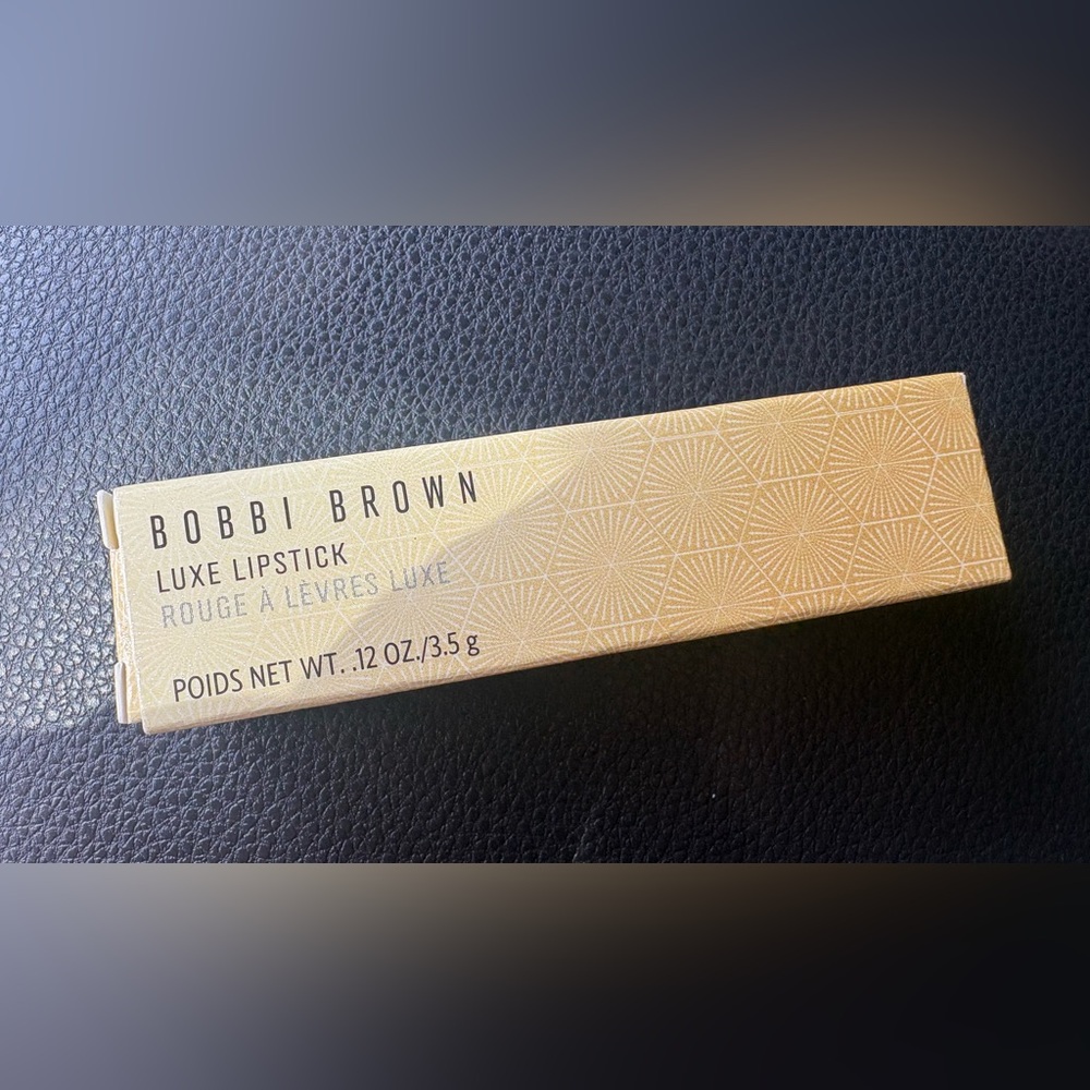 Bobbi Brown Luxe Lipstick - Parisian Red